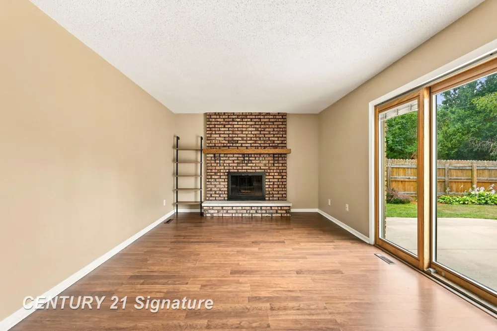 4331 Hilray Drive Saginaw Charter Township, MI 48638
