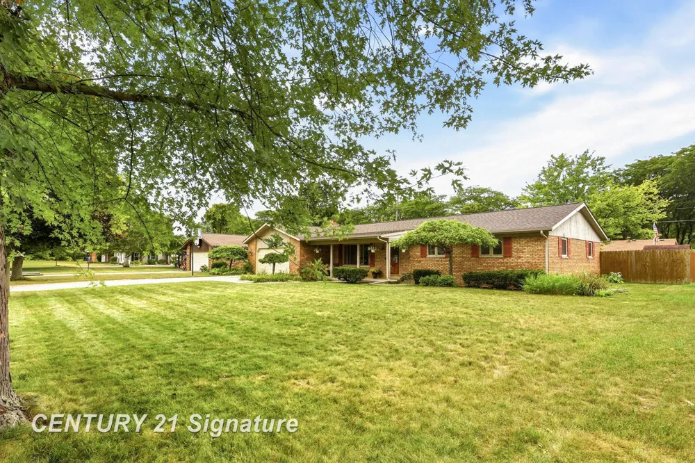 4331 Hilray Drive Saginaw Charter Township, MI 48638