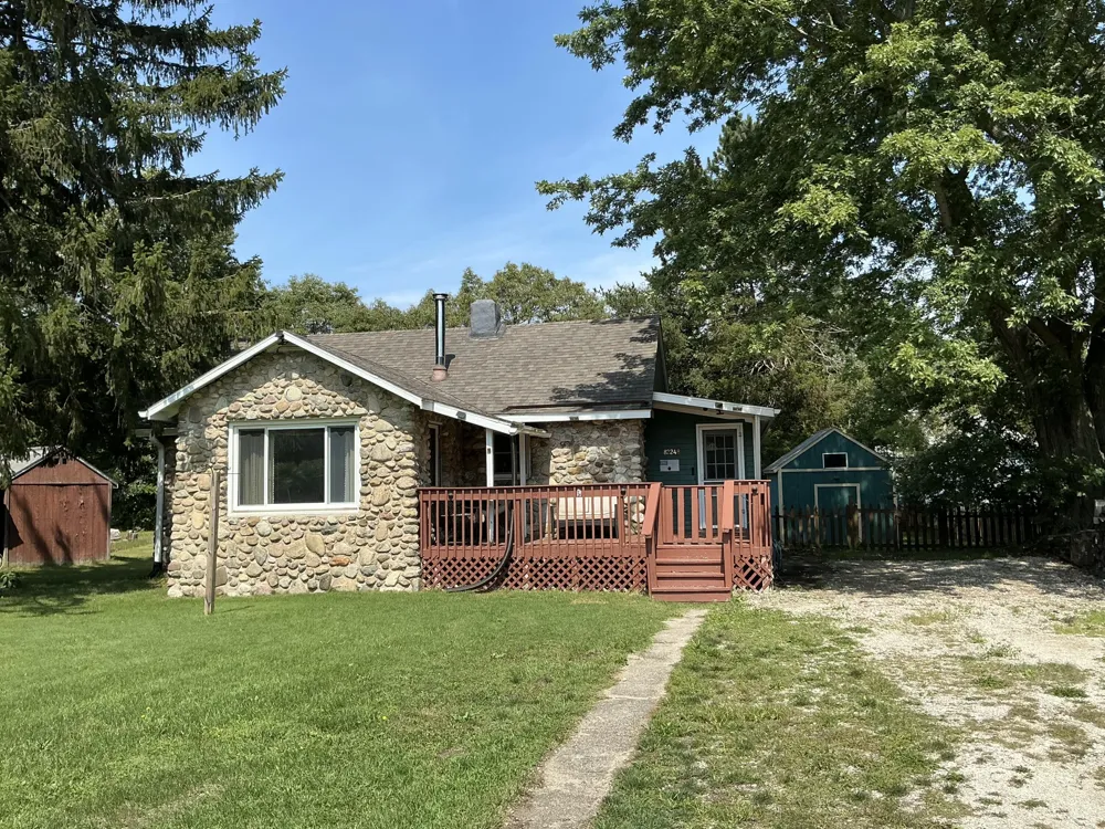 82248 45th Avenue Covert Township, MI 49038