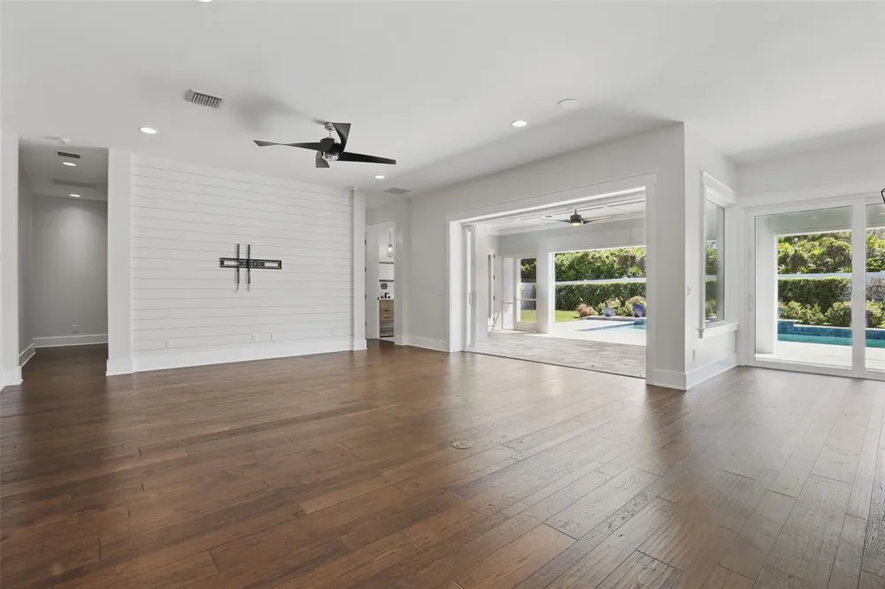 1620 PALM AVENUE Winter Park, FL 32789