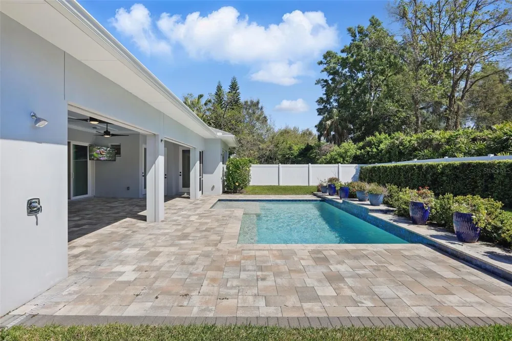 1620 PALM AVENUE Winter Park, FL 32789