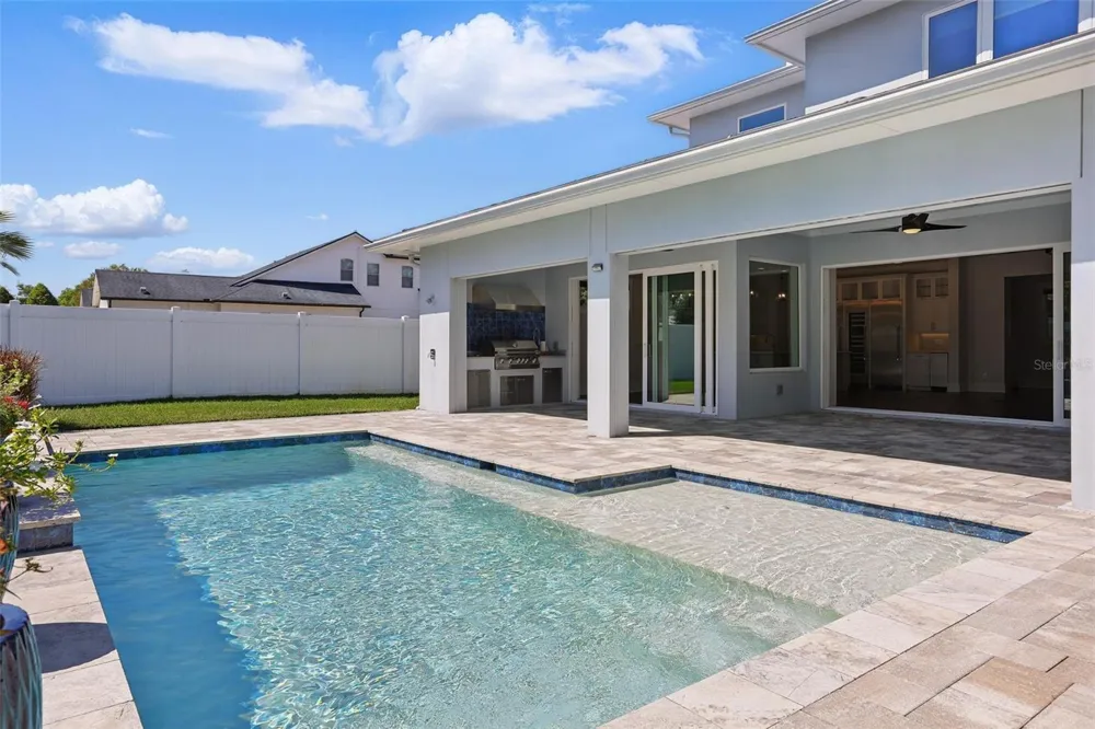 1620 PALM AVENUE Winter Park, FL 32789