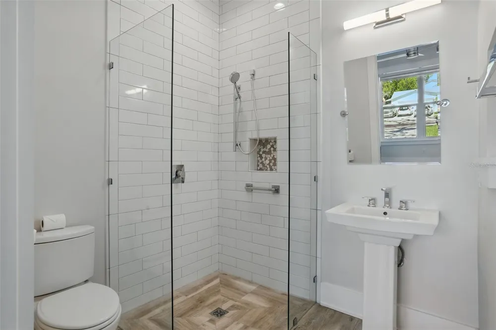 1620 PALM AVENUE Winter Park, FL 32789