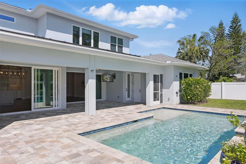 1620 PALM AVENUE Winter Park, FL 32789
