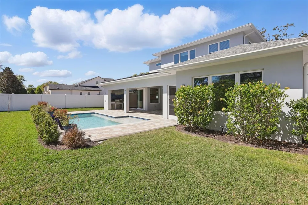 1620 PALM AVENUE Winter Park, FL 32789
