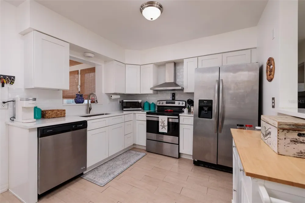 2135 POCAHONTAS DRIVE Largo, FL 33774