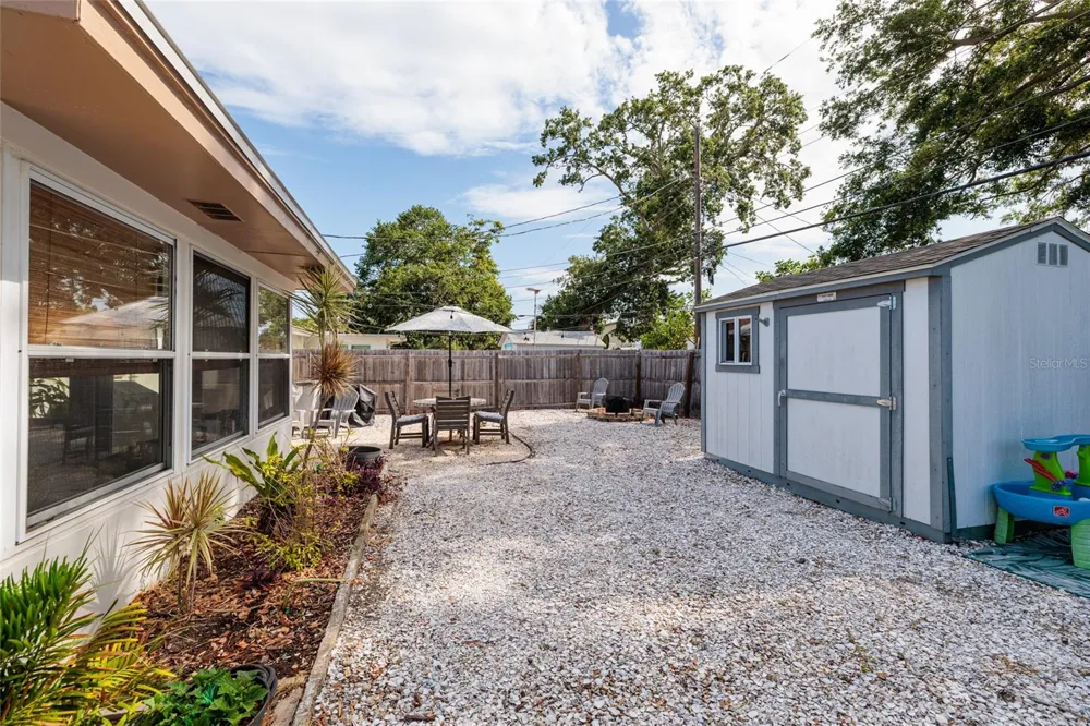 2135 POCAHONTAS DRIVE Largo, FL 33774