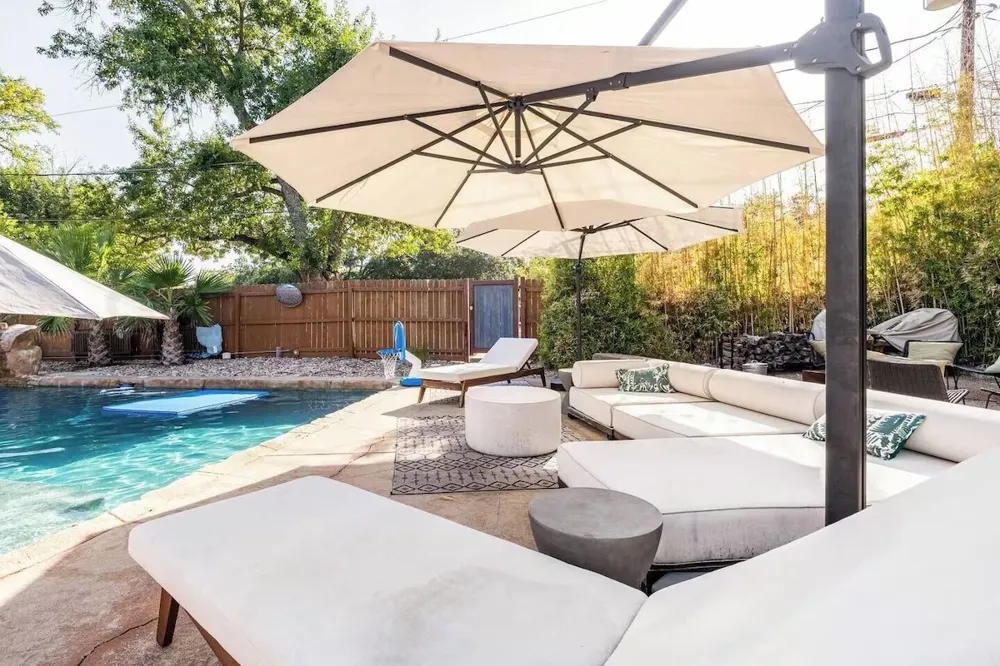6102 Cherrylawn Circle Austin, TX 78723