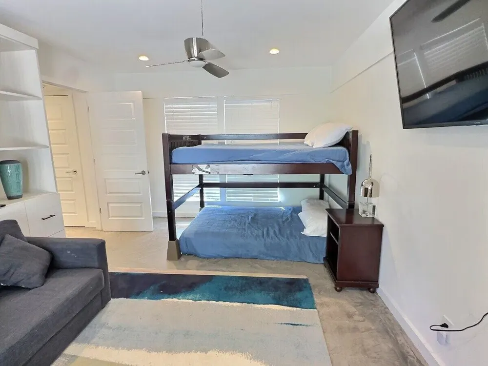 6102 Cherrylawn Circle Austin, TX 78723