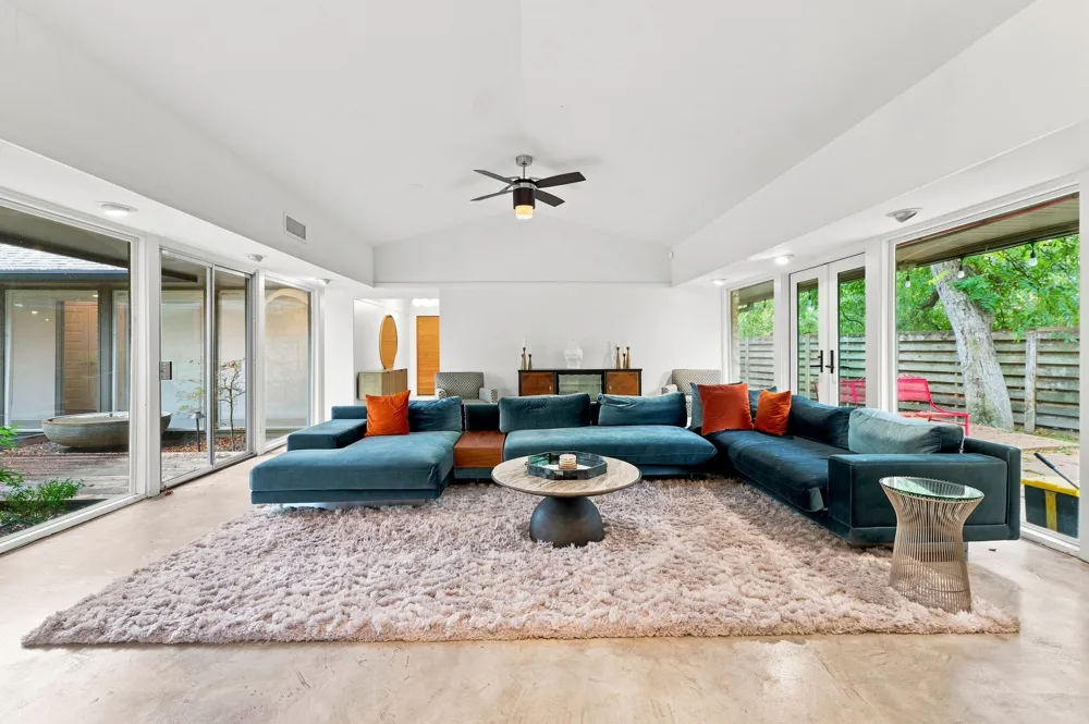 6102 Cherrylawn Circle Austin, TX 78723