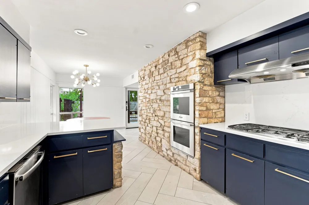 6102 Cherrylawn Circle Austin, TX 78723