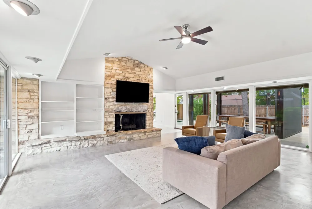 6102 Cherrylawn Circle Austin, TX 78723