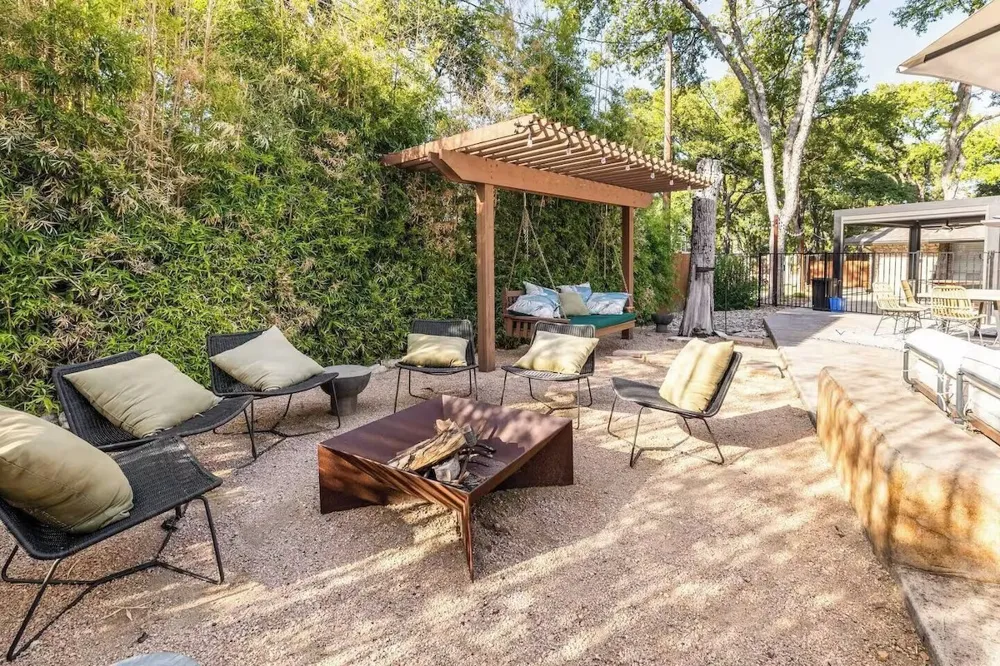 6102 Cherrylawn Circle Austin, TX 78723