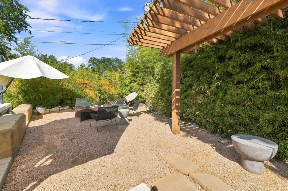 6102 Cherrylawn Circle Austin, TX 78723