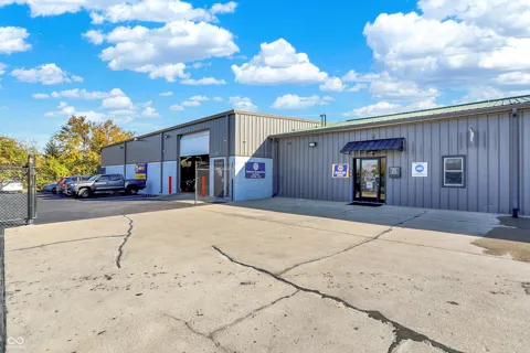 5210 Commerce Circle
