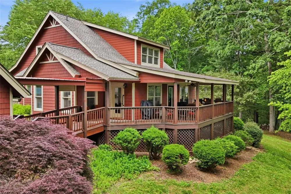 1110 Chatsworth Highway Ellijay, GA 30540