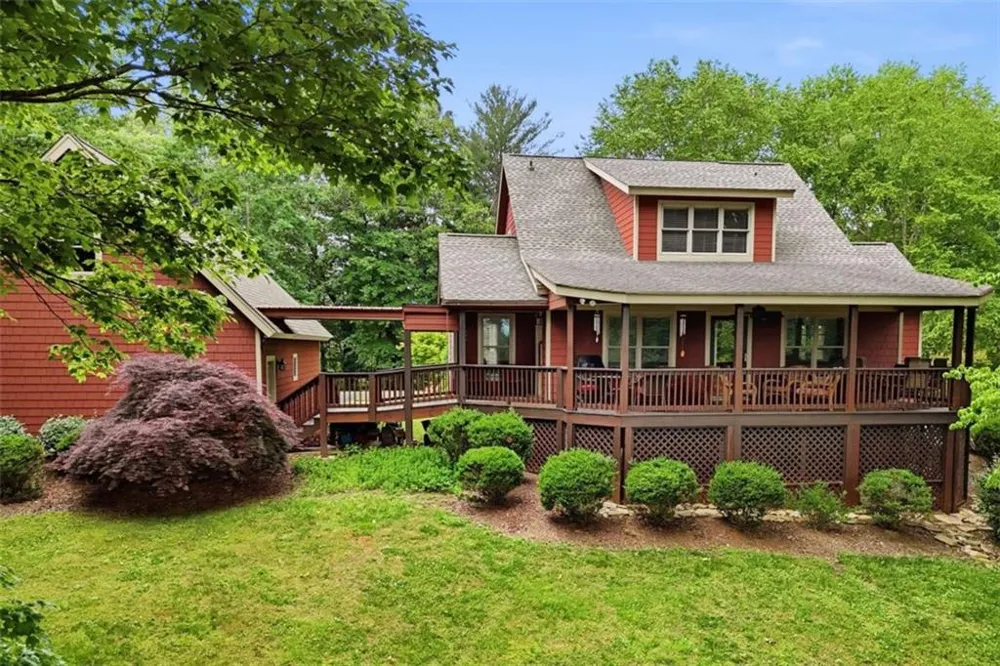 1110 Chatsworth Highway Ellijay, GA 30540