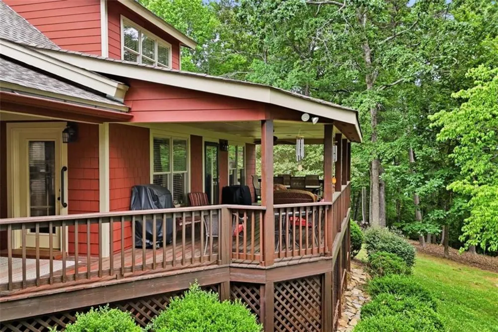 1110 Chatsworth Highway Ellijay, GA 30540