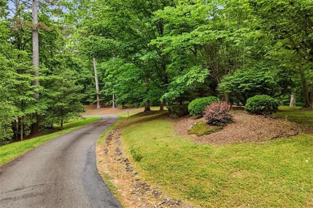 1110 Chatsworth Highway Ellijay, GA 30540