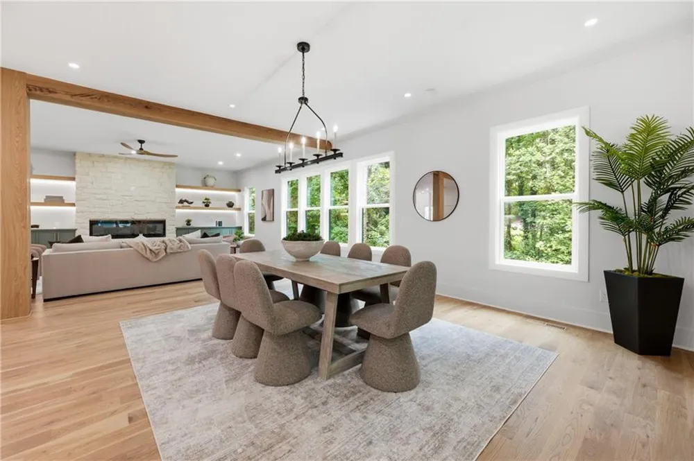 132 Lakeshore Drive NE Marietta, GA 30067