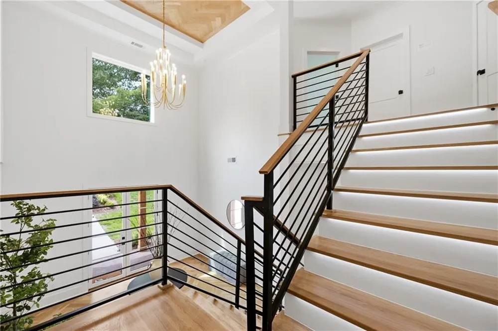 132 Lakeshore Drive NE Marietta, GA 30067
