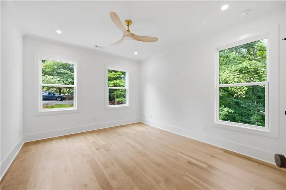 132 Lakeshore Drive NE Marietta, GA 30067