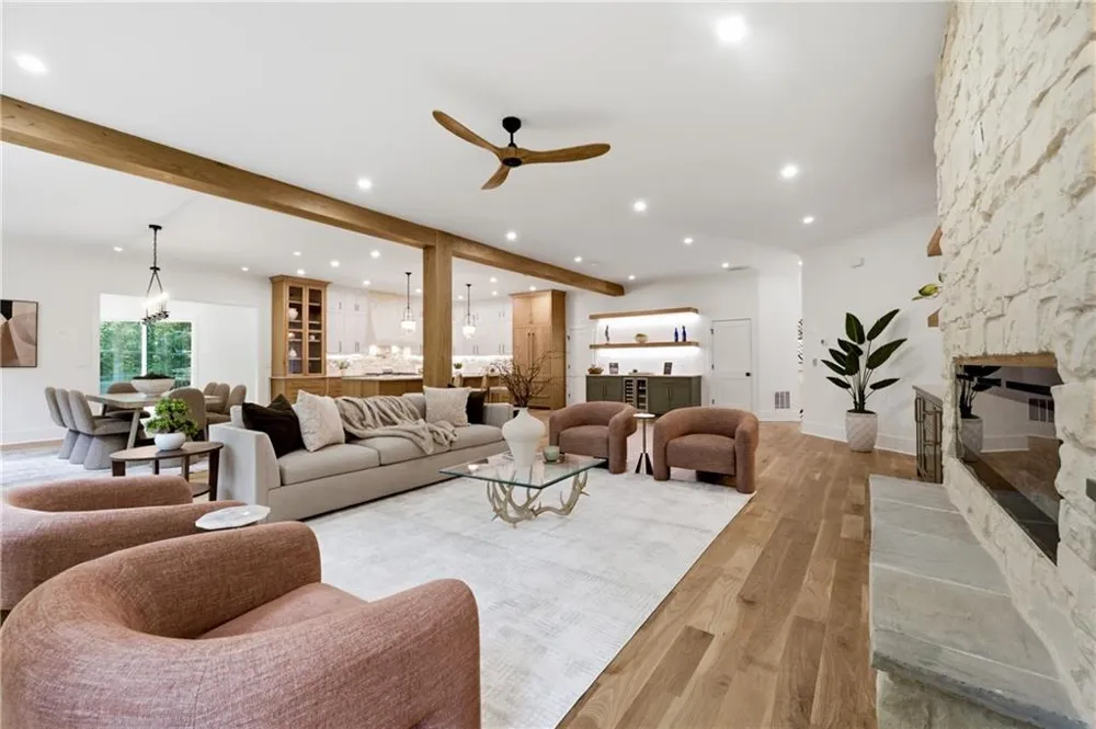 132 Lakeshore Drive NE Marietta, GA 30067