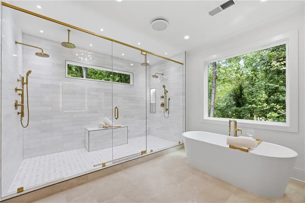 132 Lakeshore Drive NE Marietta, GA 30067