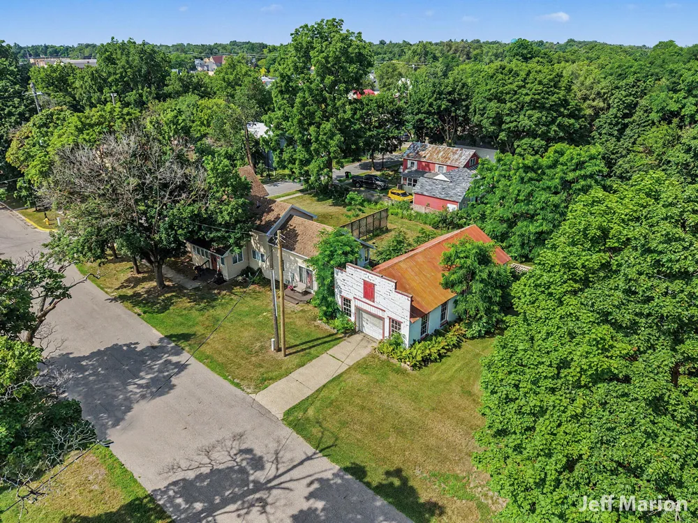 301 Clay Street Greenville, MI 48838