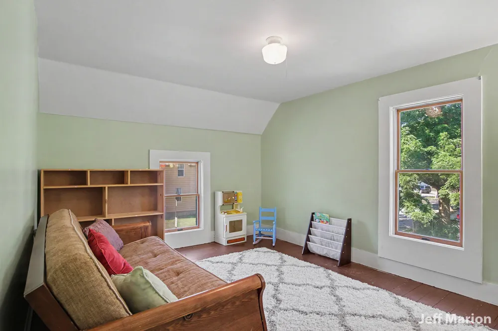 301 Clay Street Greenville, MI 48838