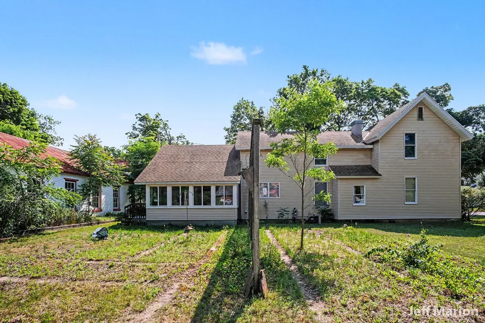 301 Clay Street Greenville, MI 48838