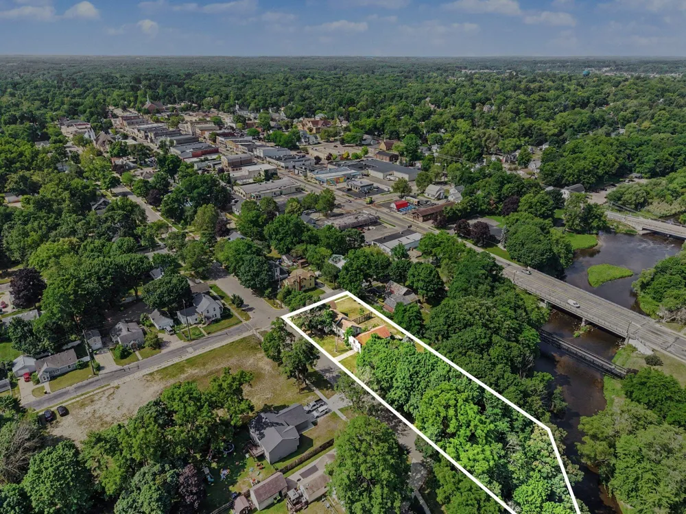 301 Clay Street Greenville, MI 48838
