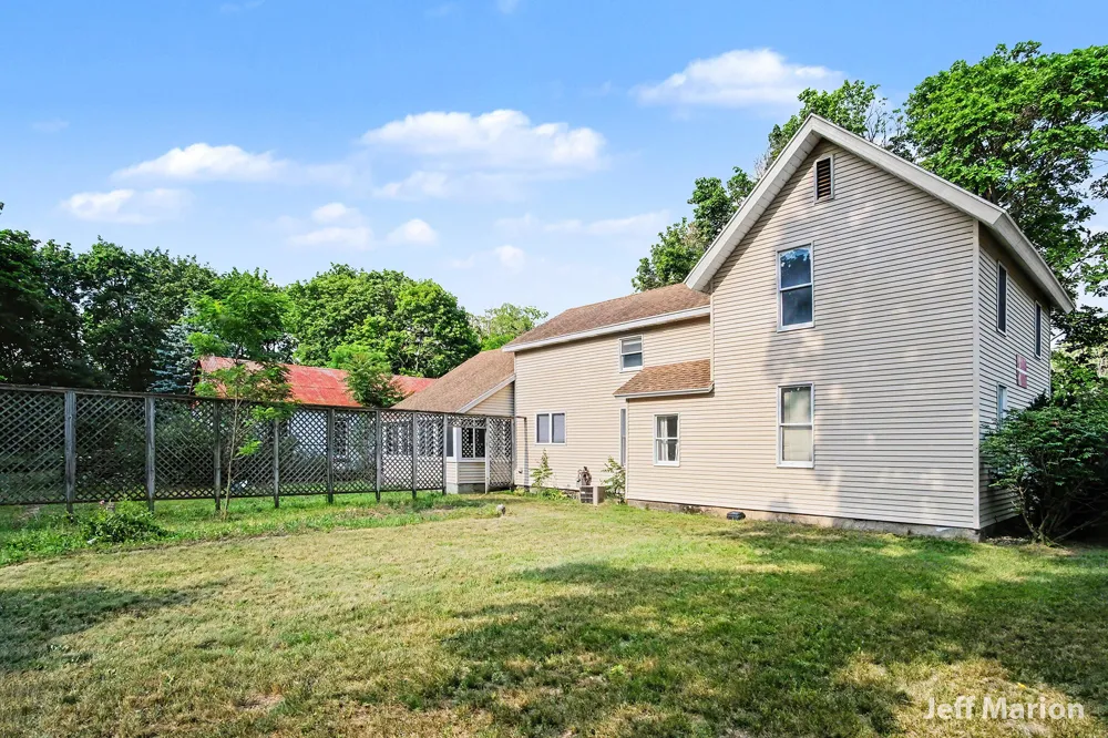 301 Clay Street Greenville, MI 48838