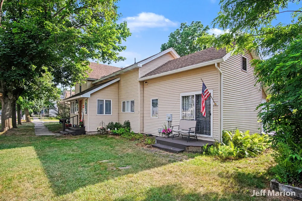 301 Clay Street Greenville, MI 48838