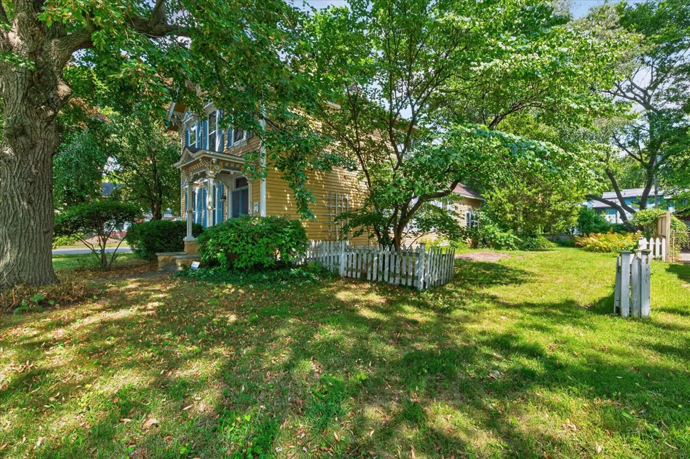 230 Grove Street Ypsilanti, MI 48198