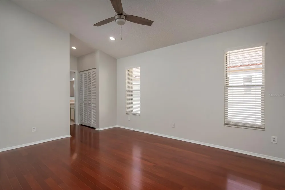 717 LIGHTHOUSE DRIVE Tarpon Springs, FL 34689