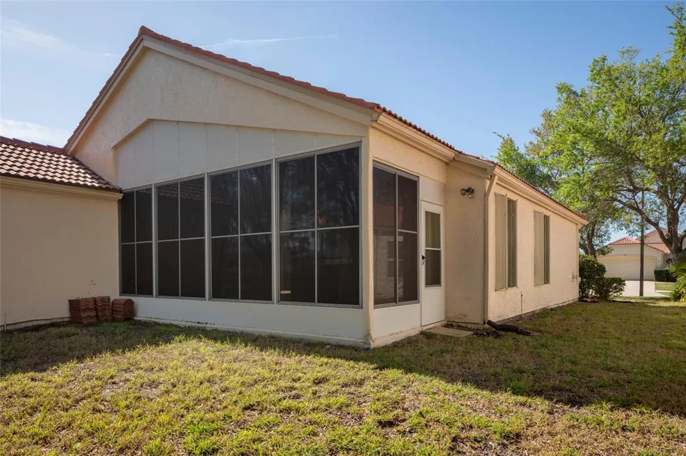 717 LIGHTHOUSE DRIVE Tarpon Springs, FL 34689