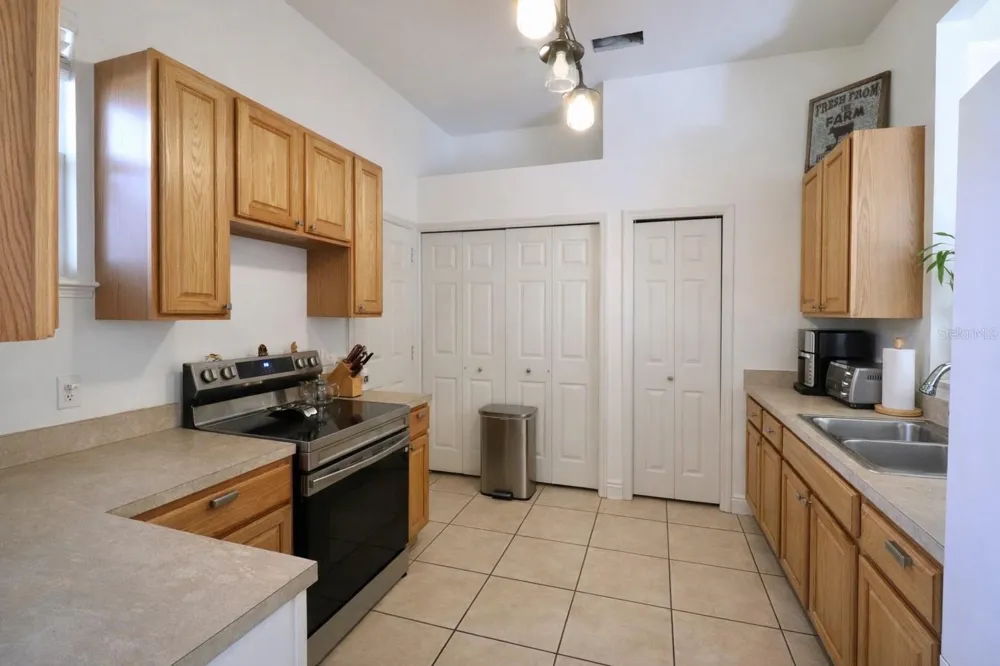 14271 NW 10TH ROAD Newberry, FL 32669