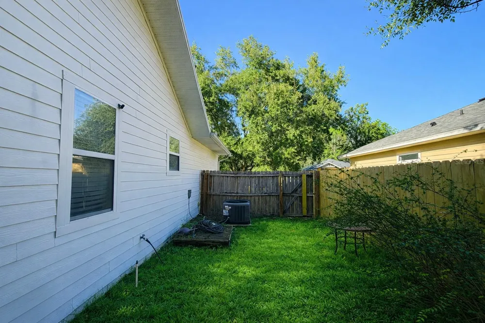 14271 NW 10TH ROAD Newberry, FL 32669