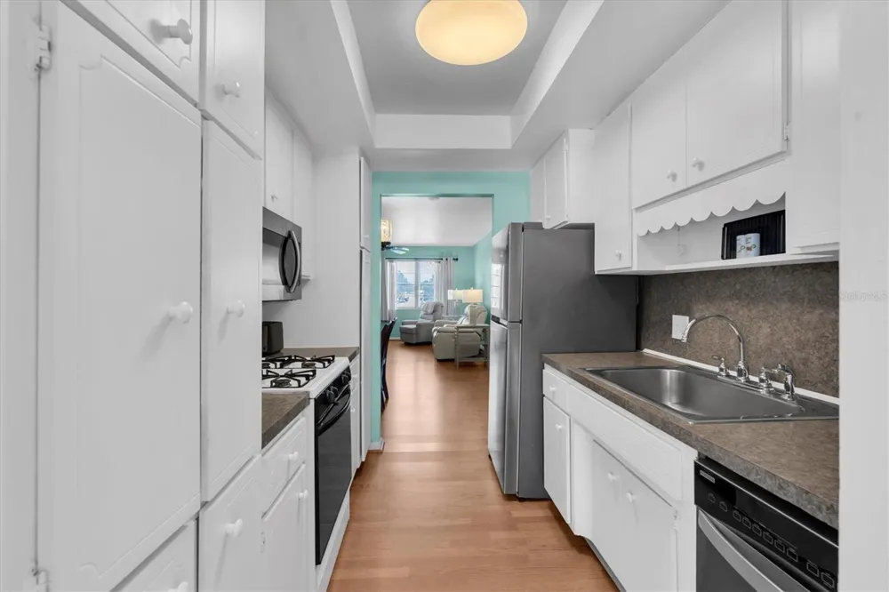 1900 59TH AVENUE #212 St Petersburg, FL 33714