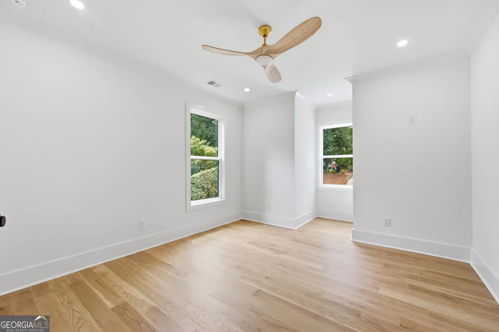 132 Lakeshore DR NE Marietta, GA 30067