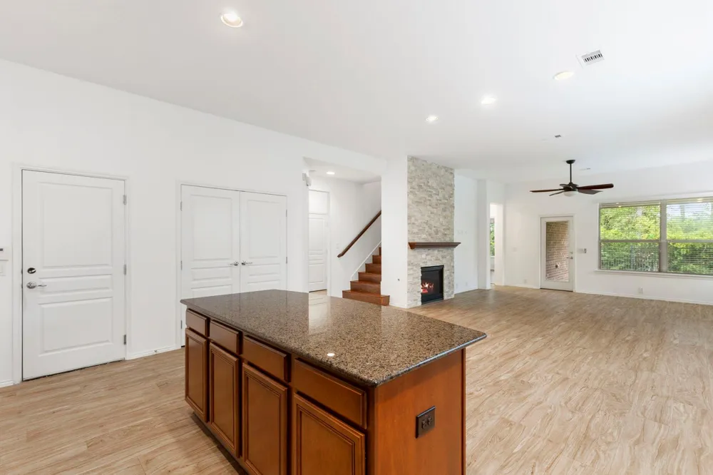 66 E Heritage Mill Circle Tomball, TX 77375