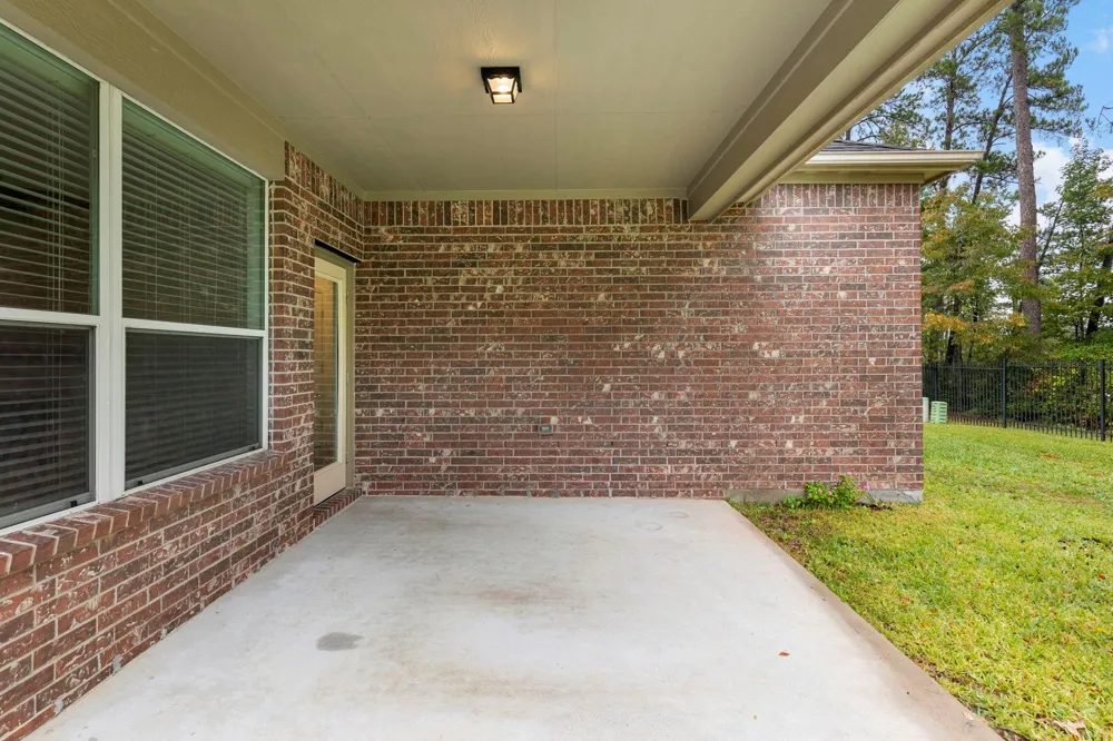 66 E Heritage Mill Circle Tomball, TX 77375