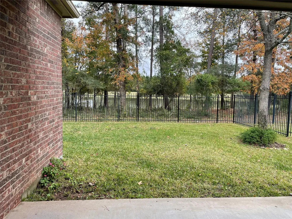 66 E Heritage Mill Circle Tomball, TX 77375