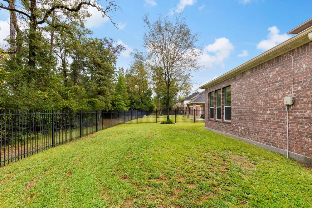 66 E Heritage Mill Circle Tomball, TX 77375