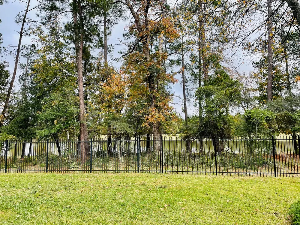 66 E Heritage Mill Circle Tomball, TX 77375