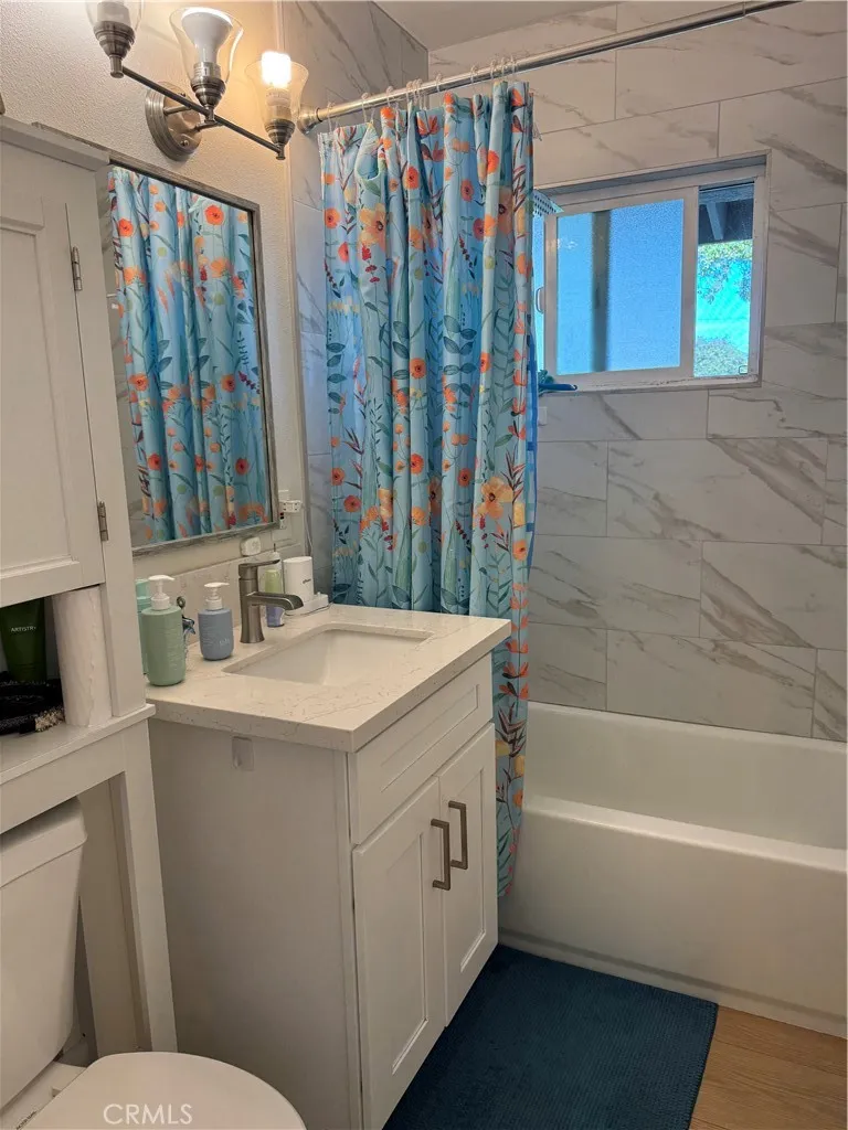 309 Russell Fullerton, CA 92833
