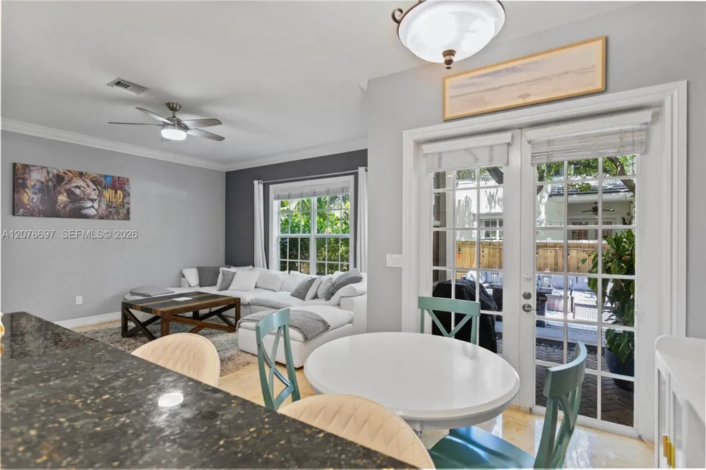1139 Victoria Park Rd Fort Lauderdale, FL 33304