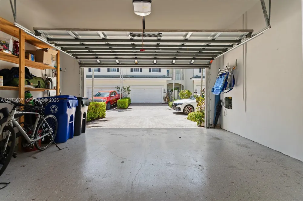 1139 Victoria Park Rd Fort Lauderdale, FL 33304