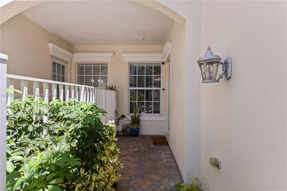 1139 Victoria Park Rd Fort Lauderdale, FL 33304